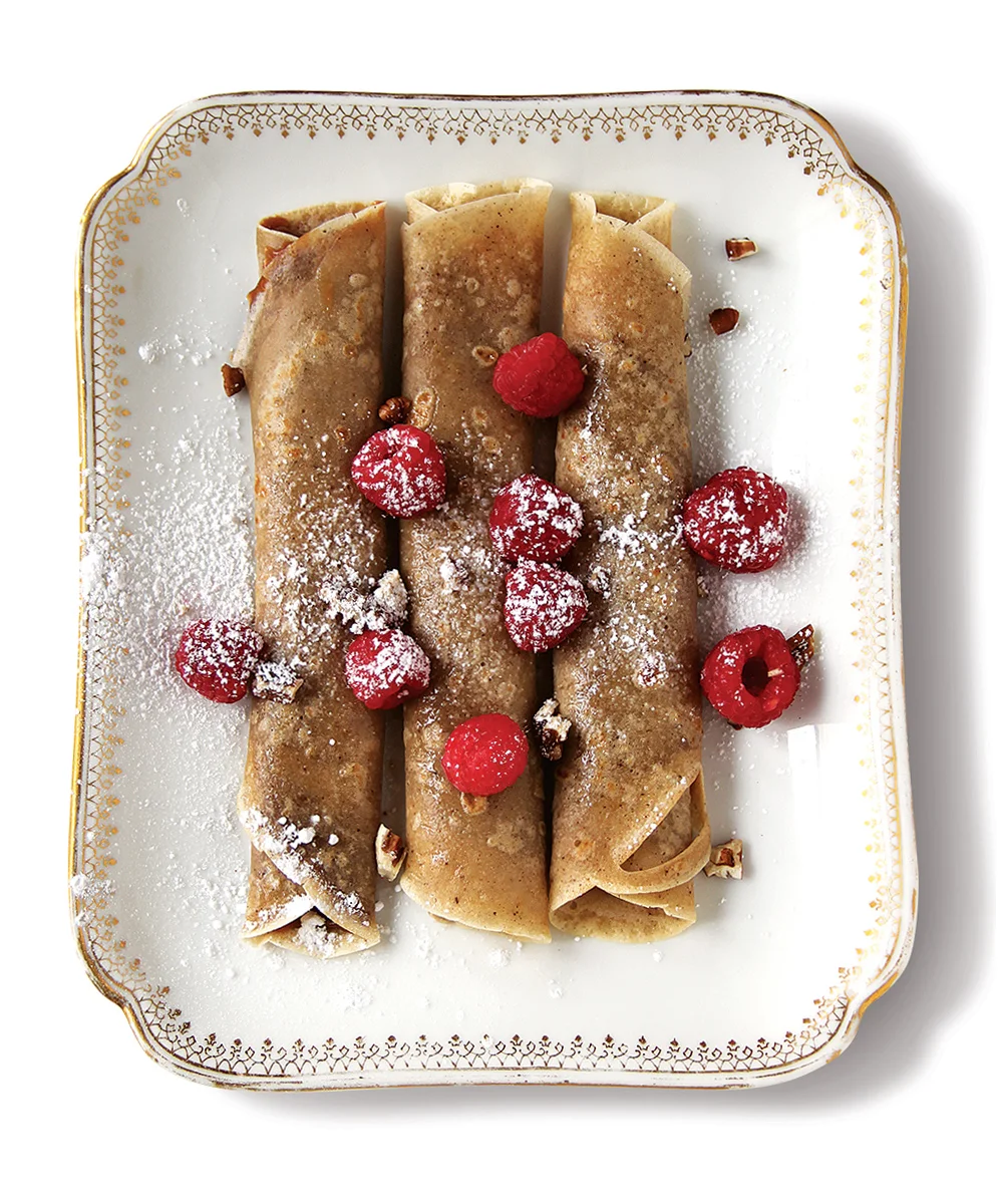 Cajeta crepes with Mexican caramel sauce and pecans